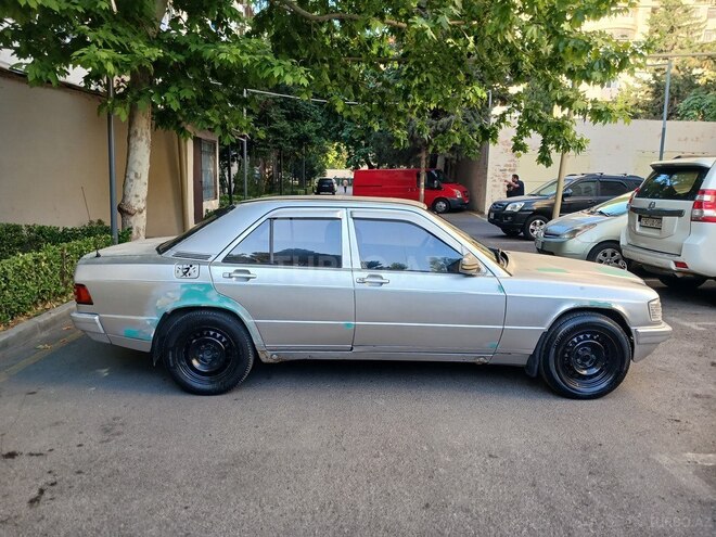 Mercedes 190 1988, 329,540 km - 1.8 l - Bakı