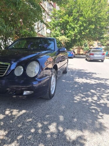 Mercedes E 220 d 2000, 485,000 km - 2.2 l - Bakı