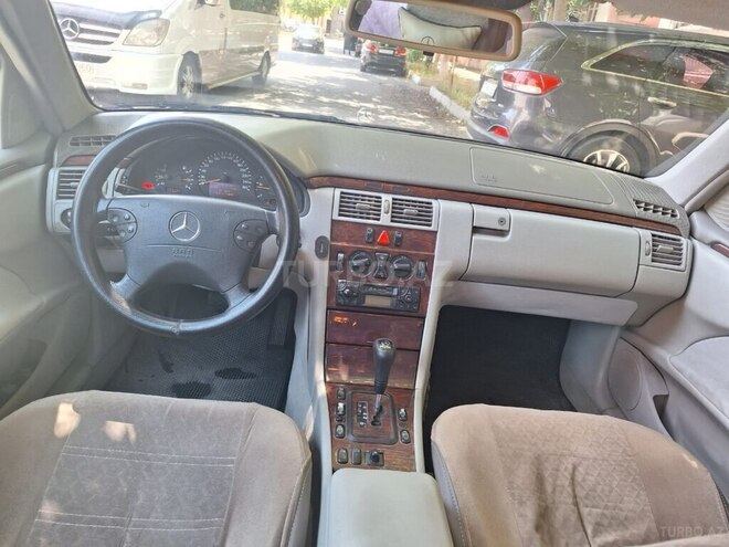 Mercedes E 220 d 2000, 485,000 km - 2.2 l - Bakı