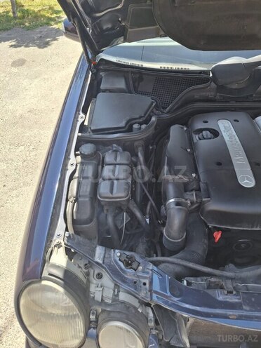 Mercedes E 220 d 2000, 485,000 km - 2.2 l - Bakı