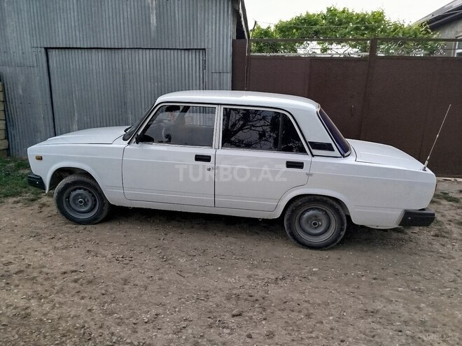 LADA (VAZ) 2107 2007, 25,000 km - 1.6 л - Qusar