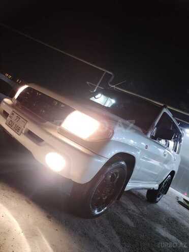 Mitsubishi Pajero io 2000, 354,000 km - 2.0 l - Bakı