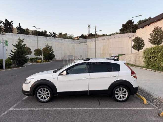 DongFeng  2015, 445,600 km - 1.6 l - Bakı