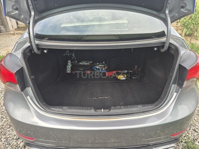 Hyundai Elantra 2015, 193,121 km - 1.8 l - Bakı