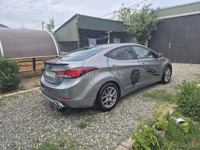 Hyundai Elantra 2015, 193,121 km - 1.8 l - Bakı