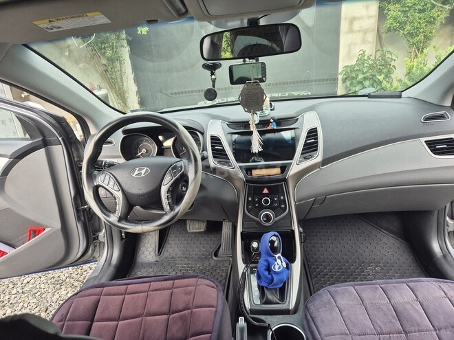 Hyundai Elantra 2015, 193,121 km - 1.8 l - Bakı