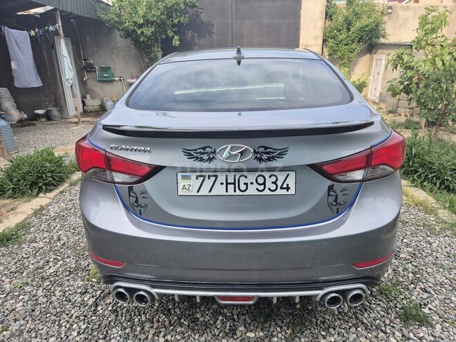 Hyundai Elantra 2015, 193,121 km - 1.8 l - Bakı