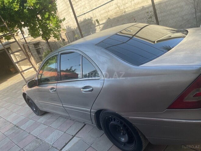 Mercedes C 220 d 2003, 54,000 km - 2.2 l - Bakı