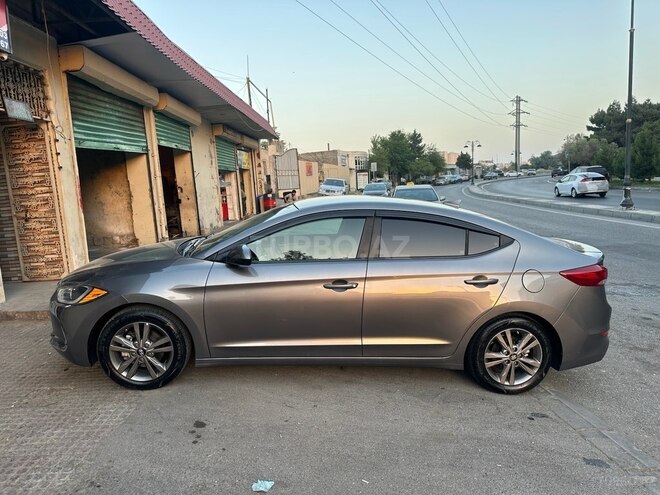 Hyundai Elantra 2017, 94,600 km - 2.0 l - Bakı