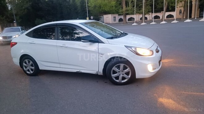 Hyundai Accent 2013, 308,000 km - 1.6 l - Mingəçevir
