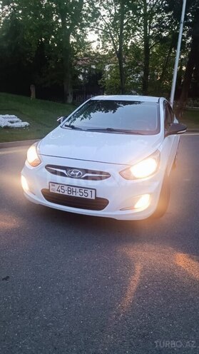 Hyundai Accent 2013, 308,000 km - 1.6 l - Mingəçevir