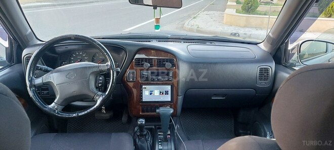 Nissan Pathfinder 2000, 425,000 km - 3.5 l - Masallı