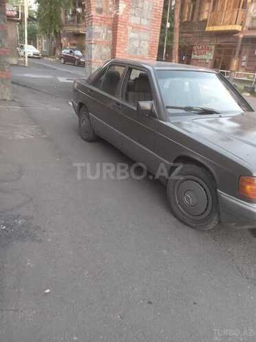 Mercedes 190 1991, 350,000 km - 1.8 l - Zaqatala