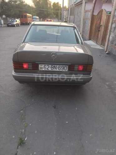 Mercedes 190 1991, 350,000 km - 1.8 l - Zaqatala