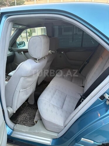 Mercedes C 200 1997, 403,190 km - 2.0 l - Sumqayıt