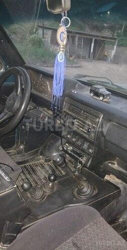 LADA (VAZ) Niva 1996, 250,000 km - 1.7 l - Yardımlı