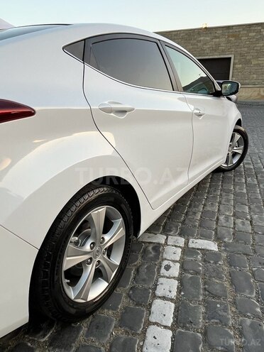 Hyundai Elantra 2015, 72,080 km - 1.8 л - Bakı
