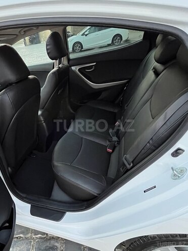 Hyundai Elantra 2015, 72,080 km - 1.8 л - Bakı