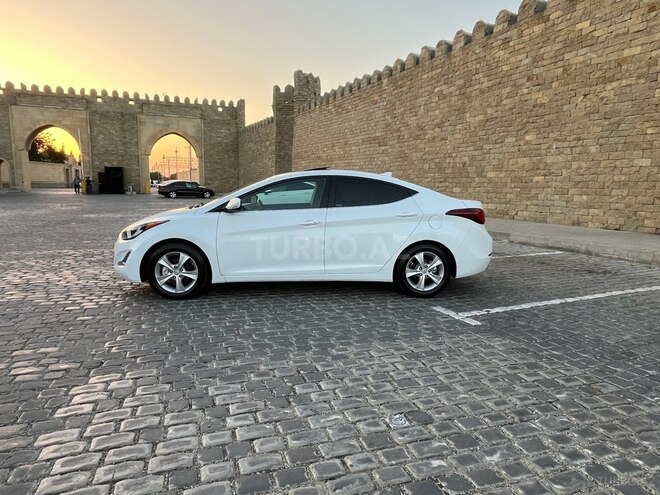 Hyundai Elantra 2015, 72,080 km - 1.8 л - Bakı