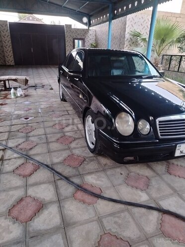 Mercedes E 240 1998, 375,000 km - 2.4 l - İmişli