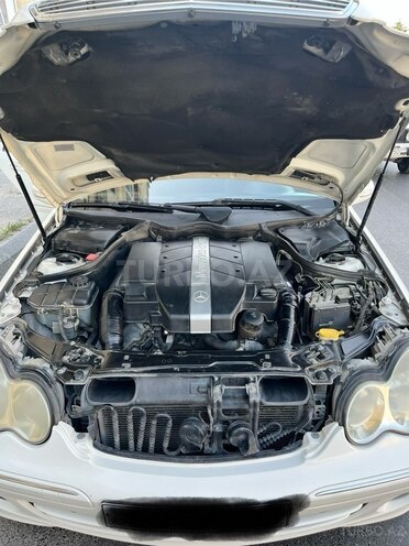 Mercedes C 240 2004, 330,000 km - 2.6 л - Bakı
