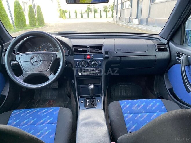 Mercedes C 180 1997, 276,000 km - 1.8 л - Tovuz