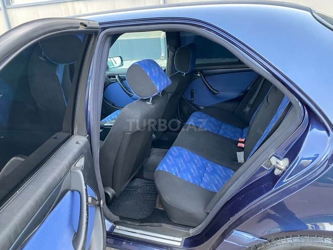 Mercedes C 180 1997, 276,000 km - 1.8 л - Tovuz
