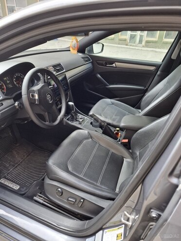 Volkswagen Passat 2015, 222,089 km - 2.5 l - Bakı
