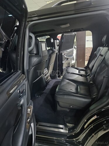 Lexus LX 570-14