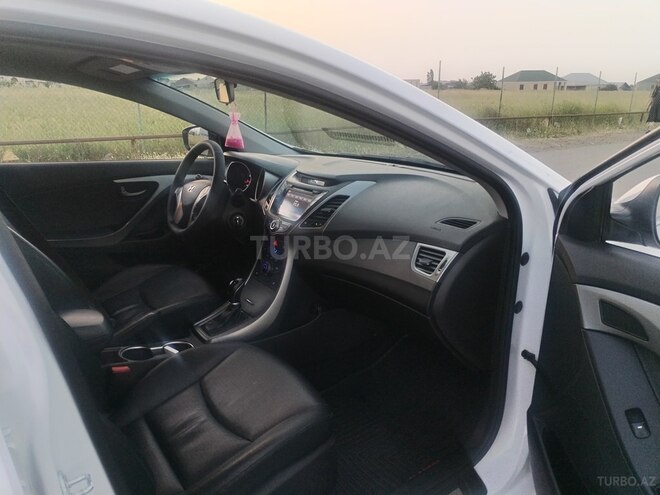Hyundai Elantra 2015, 132,462 km - 1.6 l - Gəncə