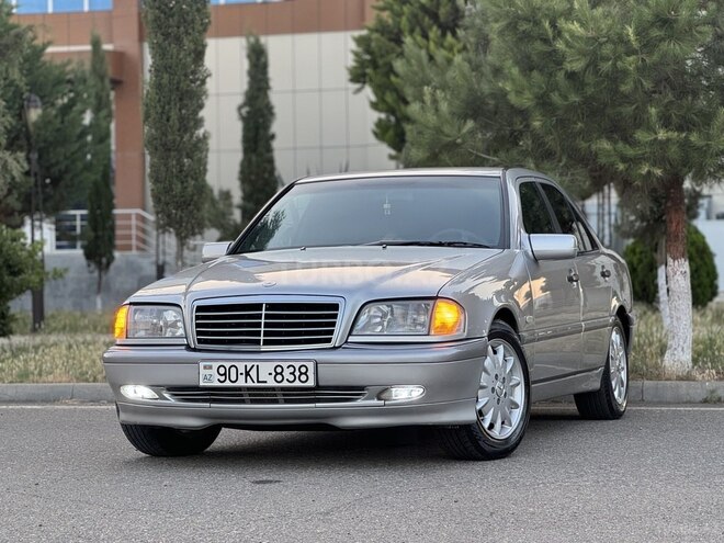 Mercedes C 200 1999, 246,000 km - 2.0 l - Saatlı
