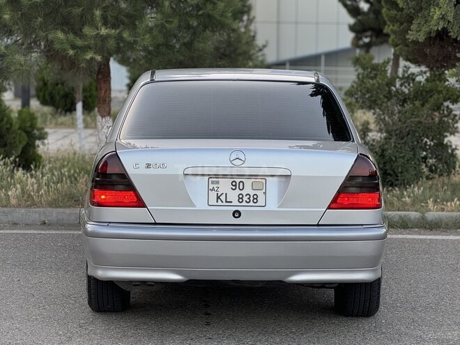Mercedes C 200 1999, 246,000 km - 2.0 l - Saatlı
