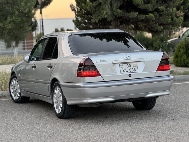 Mercedes C 200 1999, 246,000 km - 2.0 l - Saatlı