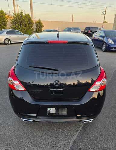 Nissan Tiida-4