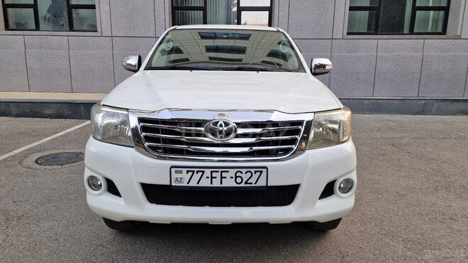 Toyota Hilux 2012, 207,000 km - 2.5 l - Bakı