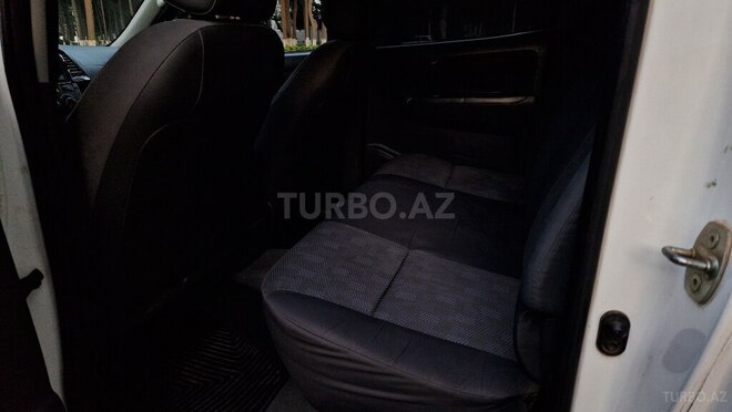Toyota Hilux 2012, 207,000 km - 2.5 l - Bakı