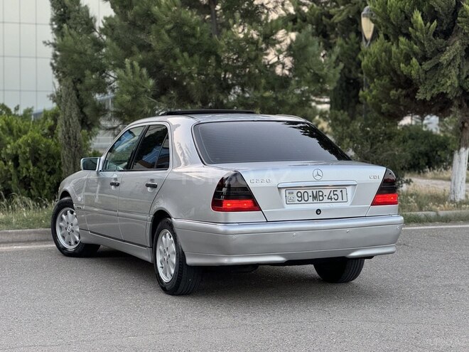 Mercedes C 220 d 1998, 330,000 km - 2.2 l - Saatlı