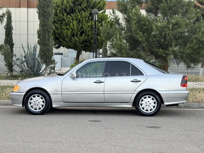 Mercedes C 220 d 1998, 330,000 km - 2.2 l - Saatlı