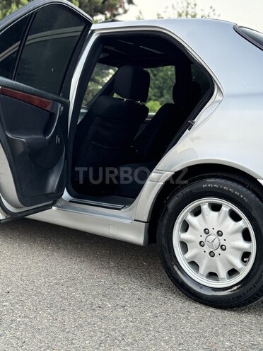 Mercedes C 220 d 1998, 330,000 km - 2.2 l - Saatlı