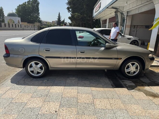Opel Vectra 1996, 238,000 km - 1.6 l - Lənkəran