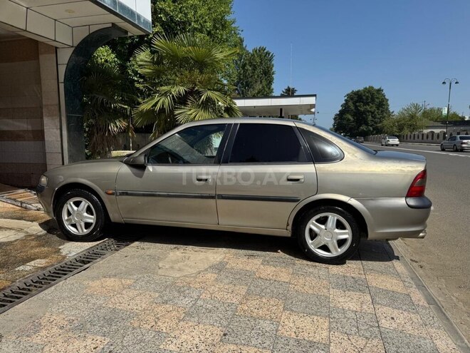 Opel Vectra 1996, 238,000 km - 1.6 l - Lənkəran