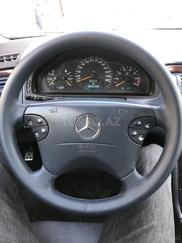 Mercedes E 280 2001, 353,287 km - 2.8 l - Bakı