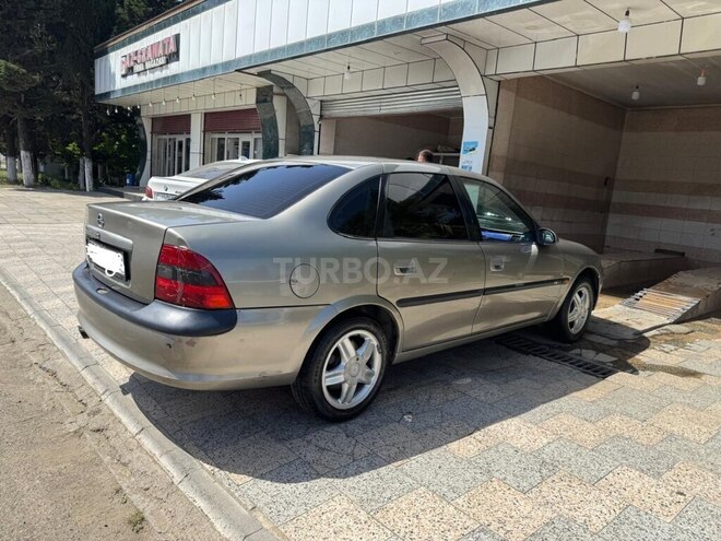 Opel Vectra 1996, 238,000 km - 1.6 l - Lənkəran