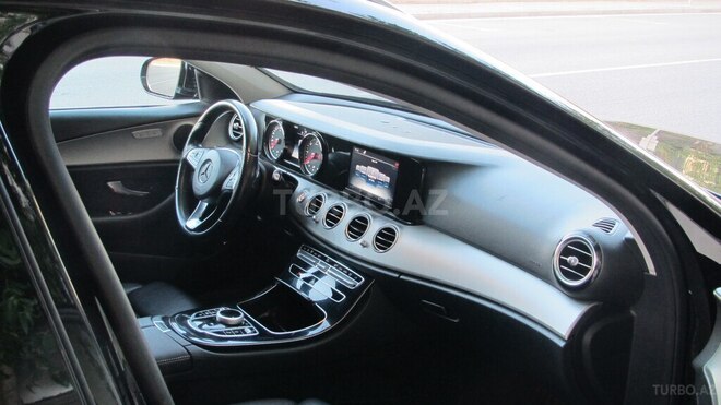 Mercedes E 220 d 2018, 244,000 km - 2.0 l - Bakı