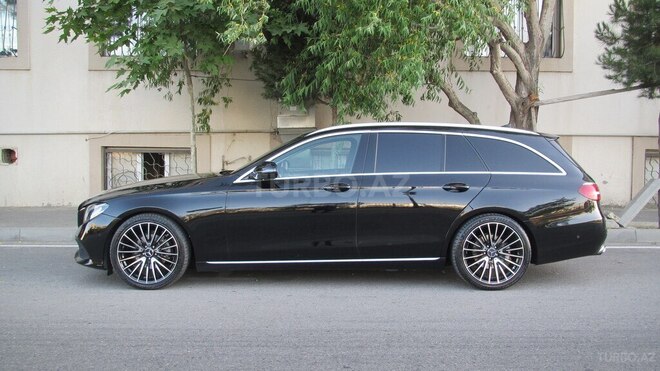 Mercedes E 220 d 2018, 244,000 km - 2.0 l - Bakı