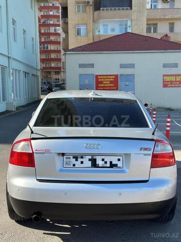 Audi A4 2001, 280,000 km - 2.0 l - Bakı