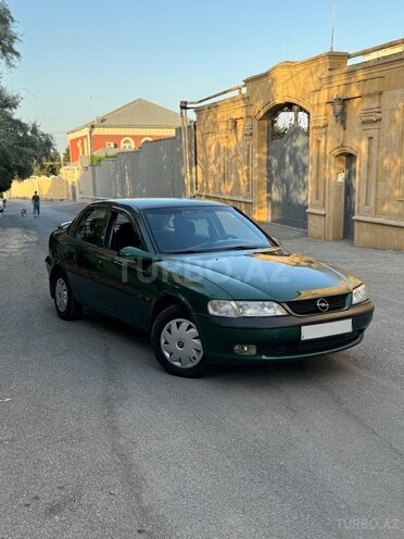 Opel Vectra 1996, 260,000 km - 1.8 l - Bakı
