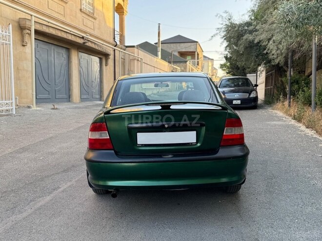 Opel Vectra 1996, 260,000 km - 1.8 l - Bakı