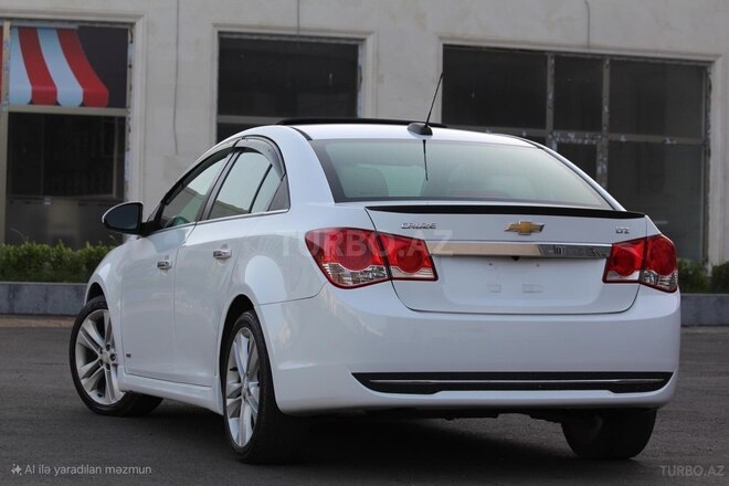 Chevrolet Cruze 2015, 176,000 km - 1.4 l - Şəmkir