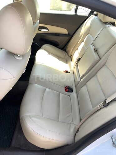 Chevrolet Cruze 2015, 176,000 km - 1.4 l - Şəmkir
